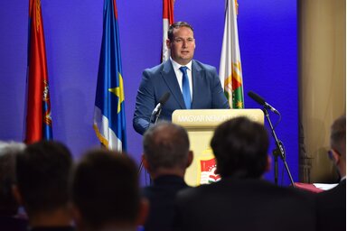 Monár Edvárd korábbi felvétele