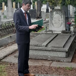 Herceg János sírjánál Sutus Áron osztotta meg emlékező gondolatait /Fotó: Limburger Georgina