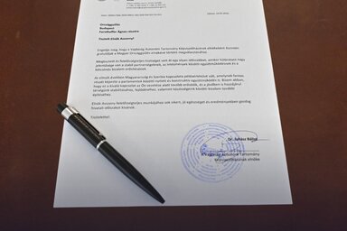 Dr. Juhász Bálint Facebook-oldala