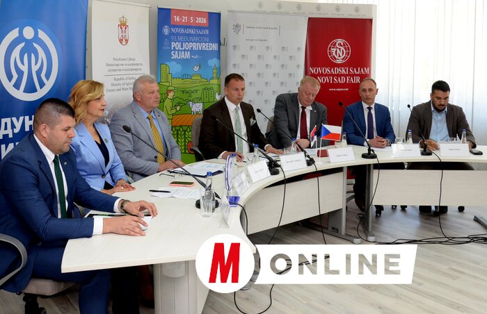 Az újvidéki sajtótájékoztatón ismertették a kiállítás részleteit (Fotó: Dávid Csilla)