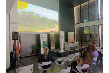 Fotó: Gruik Zsuzsa/A zárókonferencián a projektről készült kisfilmet is levetítették