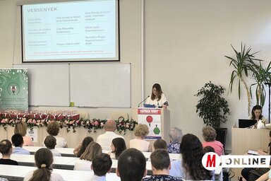 Dér Dianna felvétele
