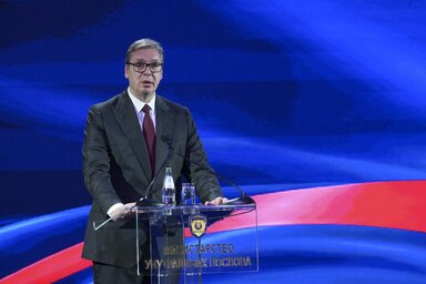 Az államfő kijelentette, hogy a testület megőrzi tekintélyét és hatásköreit, miközben jelentős béremeléseket és fejlesztéseket ígért (Fotó: Beta)
