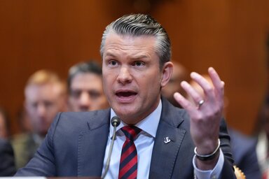 Pete Hegseth amerikai hadügyminiszter szerint az Egyesült Államok fegyveres erői készen állnak a harcok újraindítására (Fotó: Beta/AP)