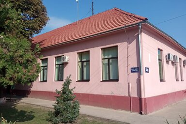 Az óbecsei Samu Mihály Általános Iskola (Kancsár Izabella archív felvétele)