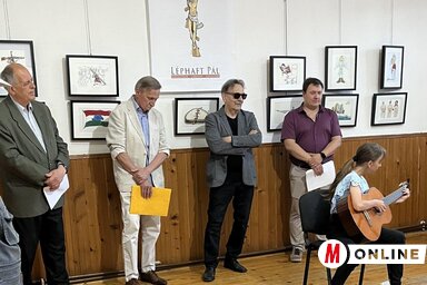 A kiállításmegnyitó pillanatai (Fotó: Herceg Elizabetta felvétele)