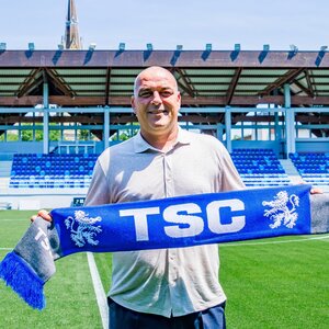 Az egykori válogatott labdarúgó veszi át a topolyai klub szakmai irányítását (Fotó: TSC/Facebook)