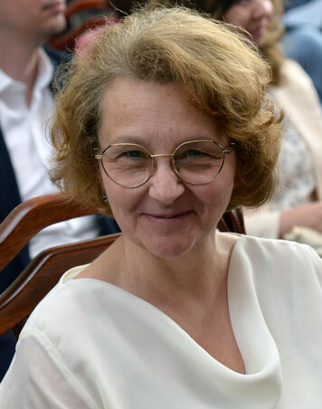 Sztarek Lilla