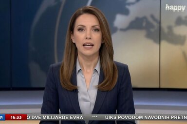 ez az első eset Szerbiában, hogy országos lefedettségű televízióban mesterséges intelligencia által generált műsorvezetők ismertetik a híreket (Fotó: Screenshot (Happy TV)