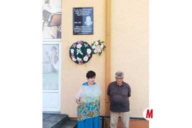 Dr. Szőke Anna és Rupa Attila az emléktáblánál (Fotó: L. Móger Tímea)