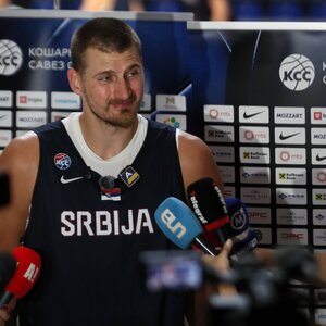 Nikola Jokić csapatkapitányhoz méltón vezette a gárdát (Fotó: Beta/AP)