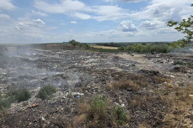 A sziváci szeméttelepen sikerült megfékezni a lángokat (Fotó: A. R.)