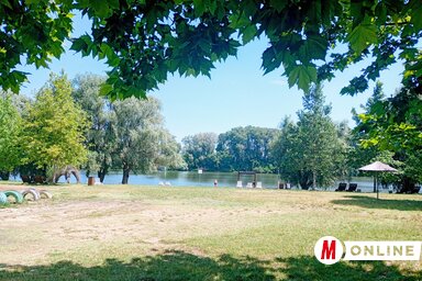 A reggeli órákban ilyen arcát mutatja a strand