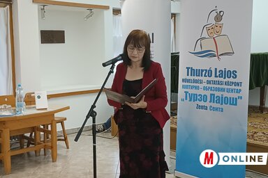 A múzeum nevében Nagy Abonyi Ágnes igazgató szólt a közönséghez (Fotó: Gruik Zsuzsa felvétele)