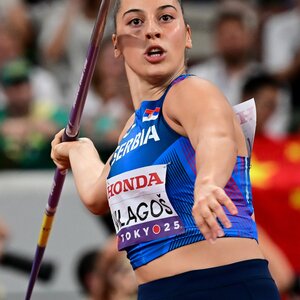 Világos Adriana ezzel az ezüstéremmel biztosította helyét a Gyémánt Liga döntőjében (Fotó: MTI)