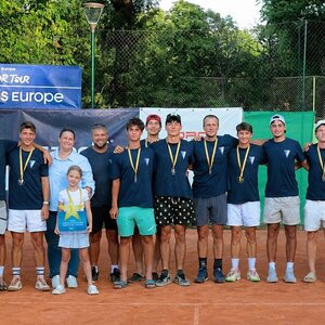 Az országos bajnok Spartacus Teniszklub férficsapata (Fotó: Spartacus Teniszklub)