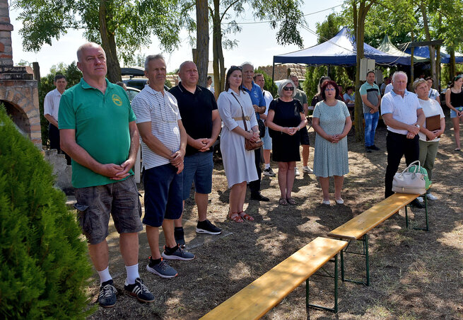 A szentmisére is sokan érkeztek