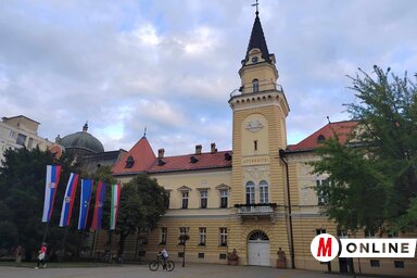 A nagykikindai városháza épülete (Fotó: Vidács Hajnalka)