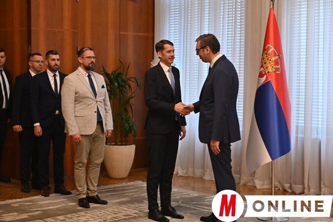 Dr. Pásztor Bálint és Aleksandar Vučić (Fotó: Ótos András)