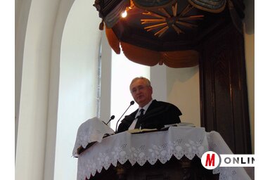 Igét Ft. Harangozó László, a Szerbiai Református Keresztyén Egyház püspöke hirdetett (Vidács Hajnalka felvétele)