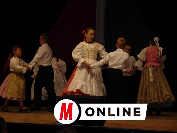 Az Aprócskák somogyi táncokkal léptek a színpadra (Fotó: Vidács Hajnalka)