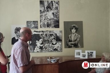 A kiállított munkák között a festmények mellett több, korábban kevésbé jellemző műfaj is helyet kapott (Fotó: Kancsár Izabella)