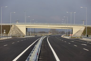 A tervezett szerbiai A9-es autópálya Pancsova térségéből indulna, és a tervek szerint Kačarevónál kapcsolódna a Belgrád körüli jövőbeli elkerülő úthoz (Fotó: MTI/Illusztráció)