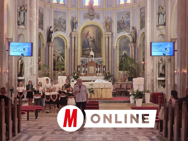 Szedlár Rudolf előadása a helyi templomban (Fotó: Bartus Bella felvétele)