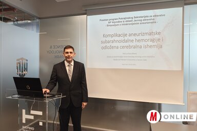 Prof. dr. Gyülvészi Gyula rámutatott a tartományi program keretében szervezett megelőző szűrővizsgálatok fontosságára (Virág Árpád felvétele)