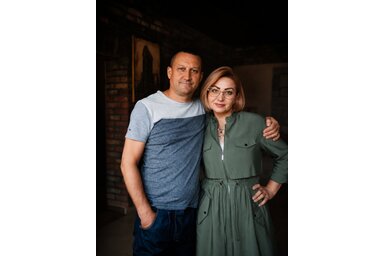 Zsuzsanna és Vince együtt egyengetik a BlakVinsz terem működését (a Fekete család archívuma)