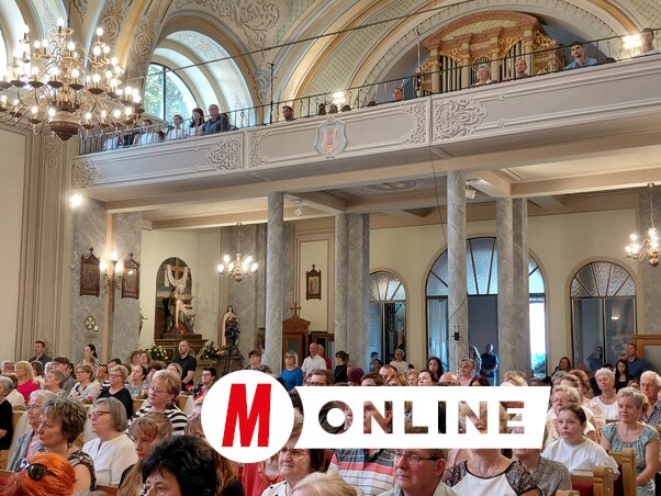 Zsúfolásig megtelt a temerini plébániatemplom az ünnepi szentmisére