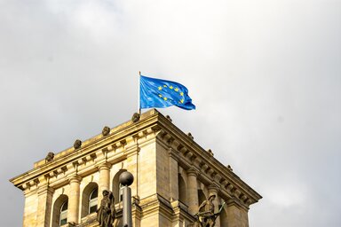 Az Európai Bizottság Ratko Mladić halála kapcsán hangsúlyozta, hogy a háborús bűnösök bármilyen magasztalása és a történelmi revizionizmus ellentétes az alapvető európai értékekkel (pixabay)