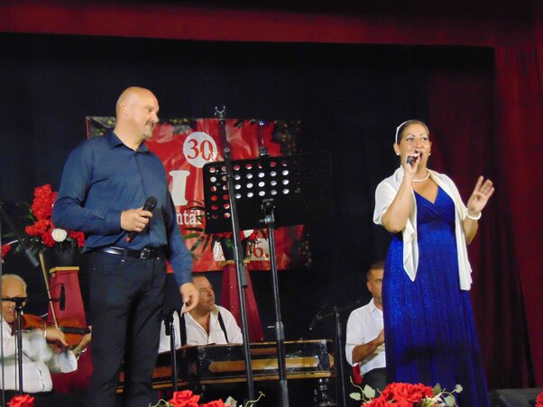 Lapcsevics Jovica és Szabó Dékány Zsófia a Csárdás szerelem című nótát énekelték