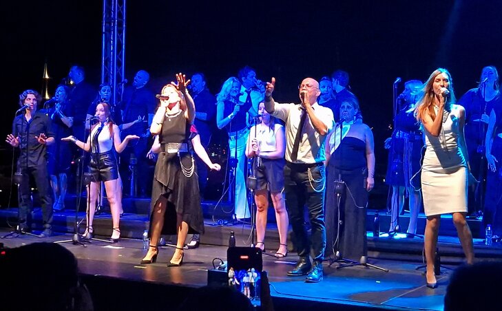 A Perpetuum Jazzile zenéje bearanyozta a júliusi estét