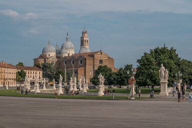 A Prato della Valle és a dóm