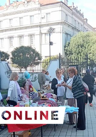 A rendezvényt korábban is megtartották már ugyanitt,
a levéltár udvarán. A vállalkozóknak, mezőgazdasági termelőknek és kisiparosoknak kiváló lehetőség ez az ismerkedésre, kapcsolataik kialakítására és elmélyítésére, valamint ötleteik megosztására (Fotó: Dávid Csilla felvétele)