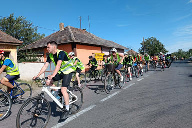 A kerékpárosok (Fotó: Kazinczy Paszterkó Diana)