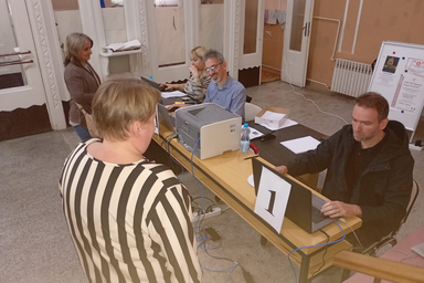 Magyarkanizsán reggeltől estig gyújtik az aláírásokat