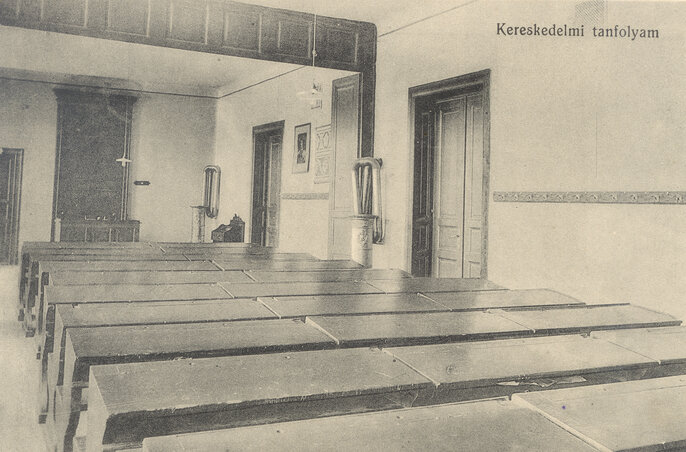 Egy korabeli tanterem