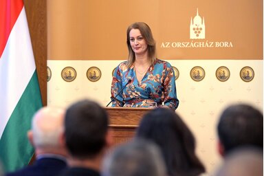 MTI/Szigetváry Zsolt/Forsthoffer Ágnes beszédet mond az Országház Bora 2026 díjátadó ünnepségen