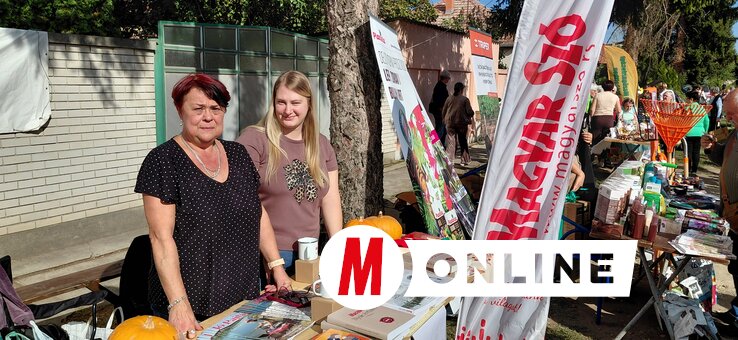 Az eseményen napilapunk standját is megtalálhatták a látogatók, ahol Péter Edit és Varga Anita kolléganőnk fogadták őket (Fúró Dénes felvétele)
