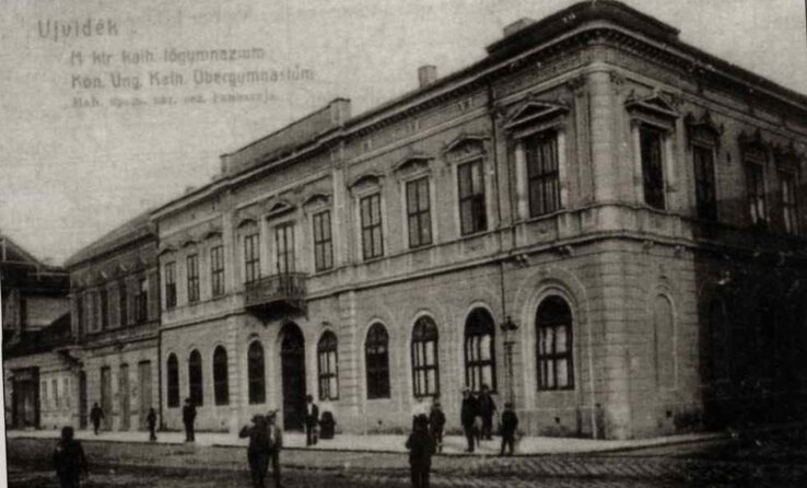 A Magyar Királyi Katolikus Főgimnázium régi épülete (Uri Ferenc: A magyar gimnáziumi oktatás története Újvidéken)