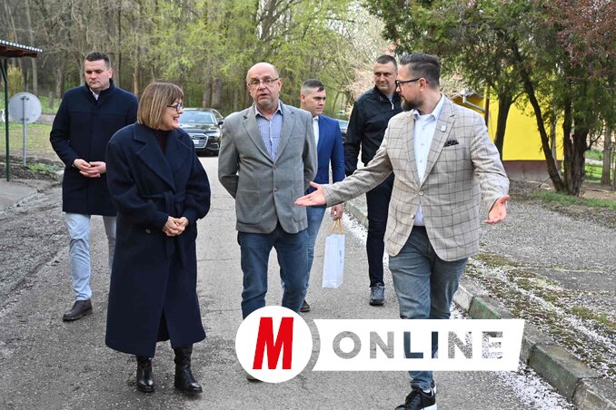 Maja Gojković és dr. Juhász Bálint tavasszal látogatták meg az Otthont (Fotó: Ótos András)