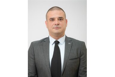 Dr. Apró Arnold (zenta-senta.co.rs)