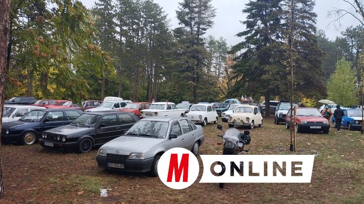 A régi járművek kedvelői is találtak maguknak látnivalót/Kancsár Izabella