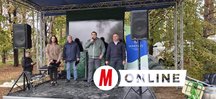 A rendezvényt Tóbiás József, a VMSZ Tanácsának elnöke és Kiss Igor, az óbecsei községi képviselő-testület elnöke nyitotta meg/Kancsár Izabella