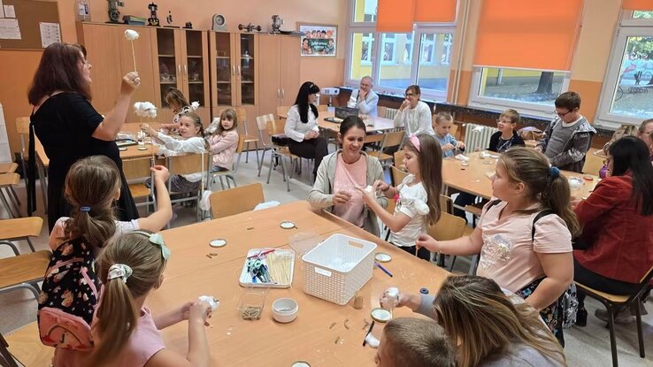 A bábkészítő foglalkozáson mindenki elkészíthette a maga báránykáját