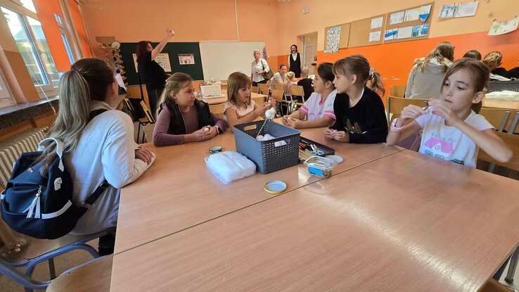A bábkészítő foglalkozást mindenki élvezte