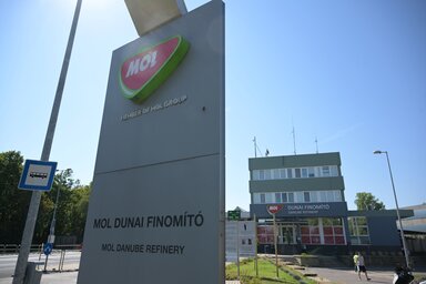 A MOL százhalombattai finomítója (Fotó: MTI)