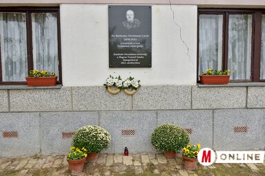 Dr. Batthyány-Strattmann László emléktáblája az egyesület székházán (Fotó: Gergely Árpád)